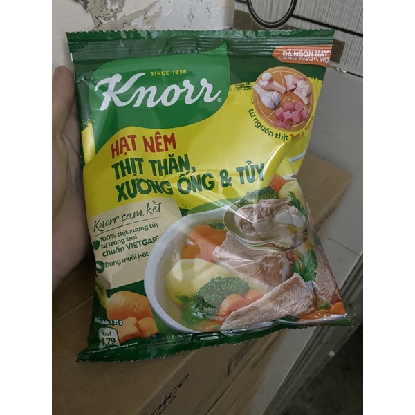 HẠT NÊM KNORR 900G tặng