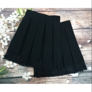 Chân váy xếp ly phối ren