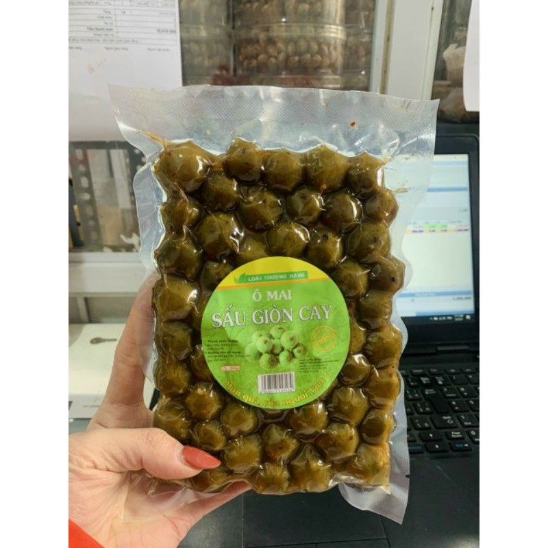 Sấu Giòn Cay Chua Ngọt 500gr