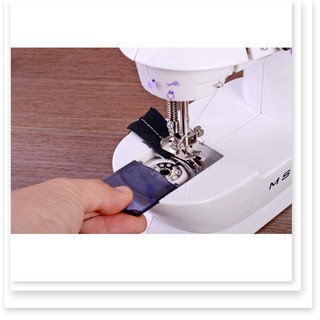 Máy may mini cao cấp có đèn