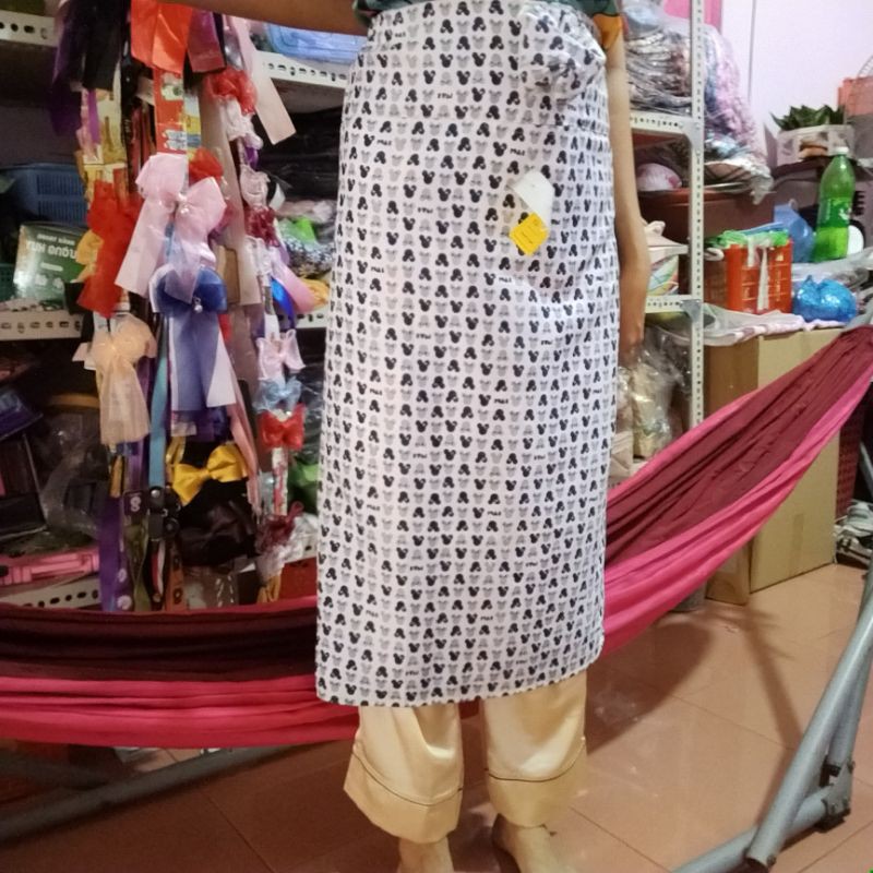 Váy chống nắng bé.