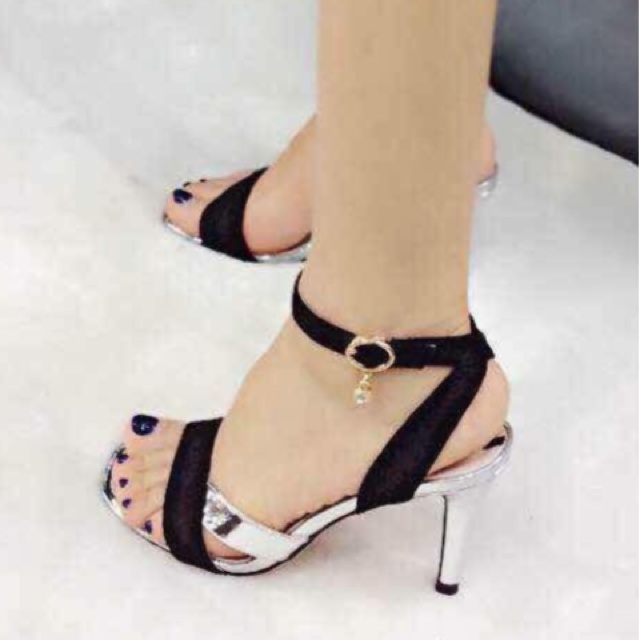Sandal Dolly & Polly