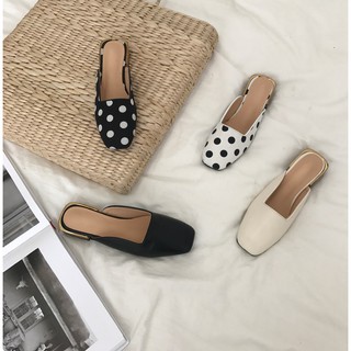 Dép mũi vuông chấm bi