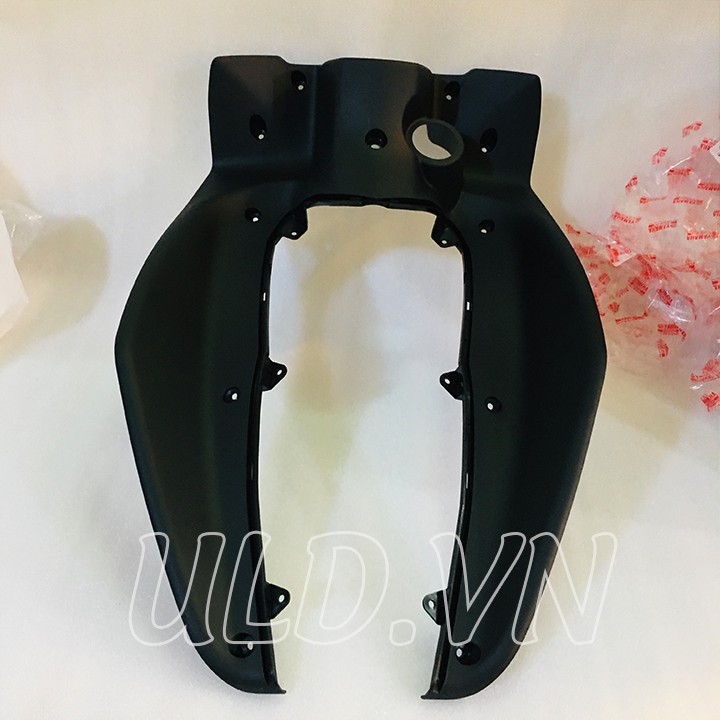 ỐP Ổ KHÓA XE SIRIUS FI