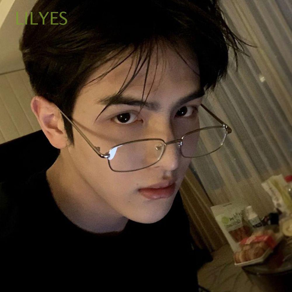 Mắt Kính Gọng Vuông Nhỏ Chống Ánh Sáng Xanh Thời Trang Cho Nam
