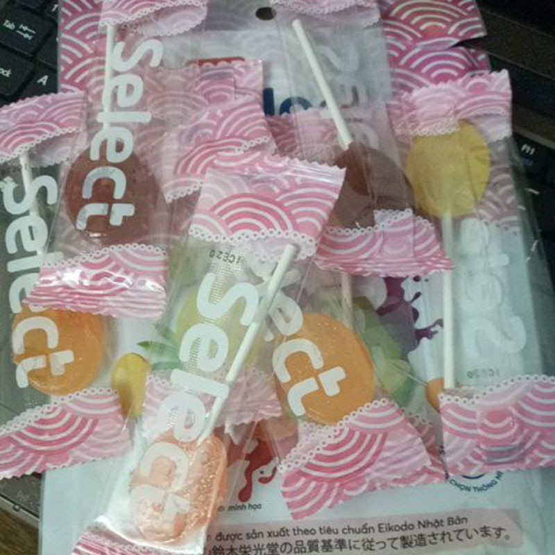 1 cây kẹo mút trái cây Coop Select