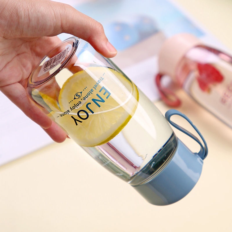 Bình đựng nước bằng nhựa trong suốt chống tràn thiết kế đơn giản dễ thương