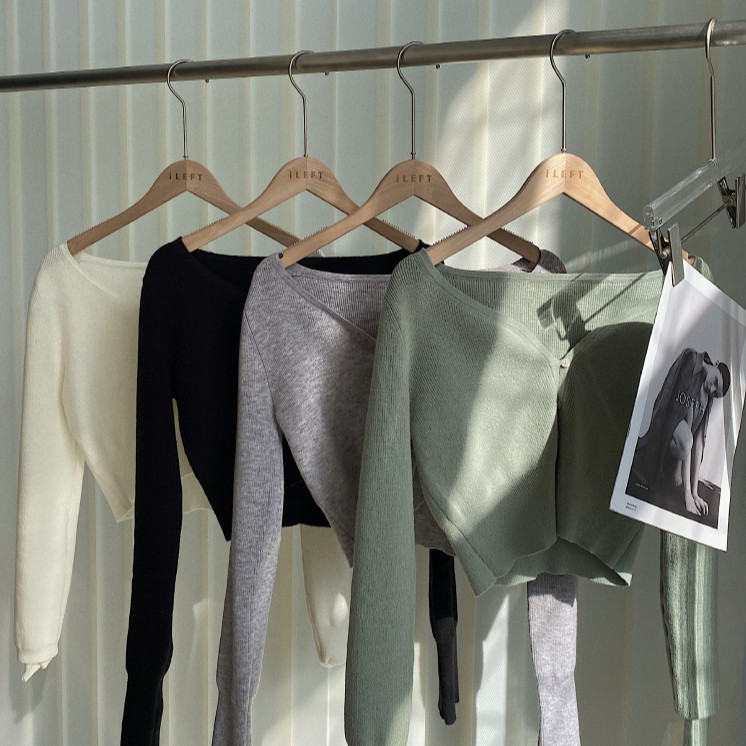 Áo Croptop Dệt Kim Tay Dài Màu Trơn Cài Nút 4 Màu Thời Trang Hàn Quốc Gợi Cảm Cho Nữ