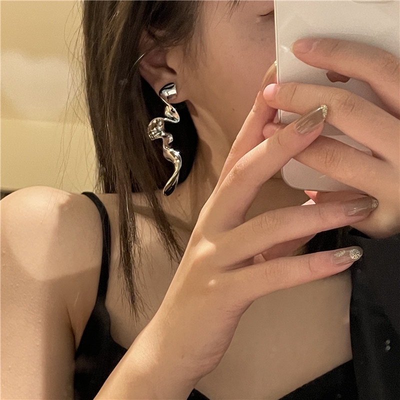 Khuyên Tai Kim Loại Hình Bông Hoa Thời Trang Chất Lượng Cao