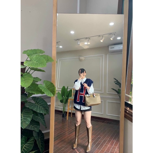 BÁN SỈ ÁO LEN GHILE CHỮ H 2 MÀU ĐỎ VÀ THAN CHO NỮ | BigBuy360 - bigbuy360.vn