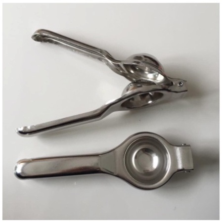 Dụng cụ vắt chanh inox  BẾP NHÀ BEAR