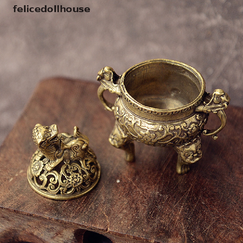 Lư Hương Mini Bằng Đồng Thau Hình Hoa Sen Bỏ Túi