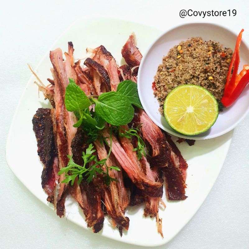 THỊT LỢN KHÔ GÁC BẾP (loại 1) đặc sản Tây Bắc hương vị thơm ngon. Tặng chẩm chéo, đóng túi hút chân không 250g 500g 1kg. | BigBuy360 - bigbuy360.vn