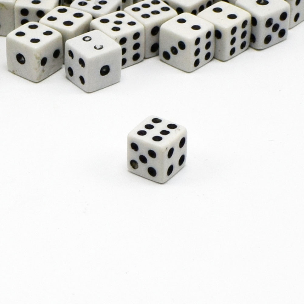 Đồ chơi xúc xắc 6 mặt đen trắng dùng cho cờ cá ngựa hoặc các trò chơi của bé KB222243
