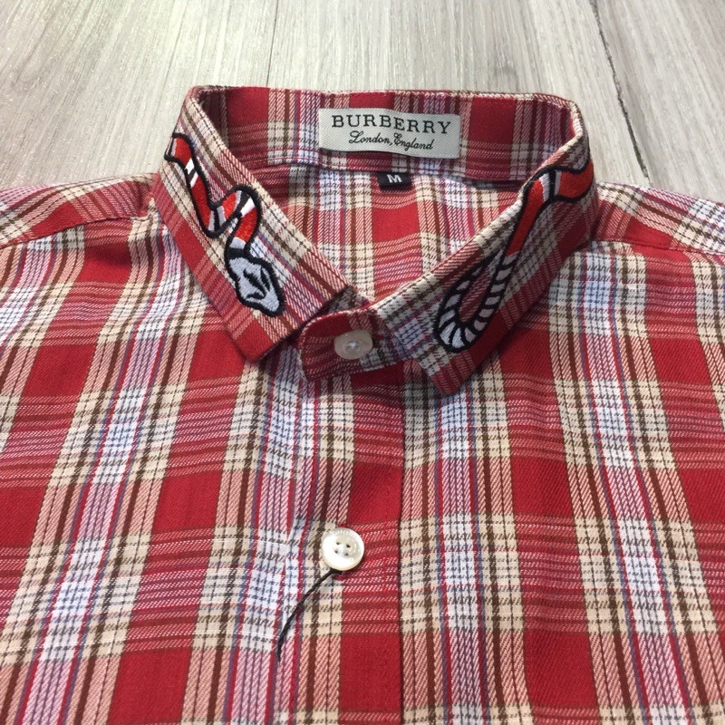 [Ảnh thật] Áo sơ mi cộc kẻ cổ rắn thêu sắc nét- Bơ Boutique | BigBuy360 - bigbuy360.vn