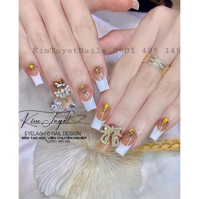 Cham nail gắn móng- hương nguyễn