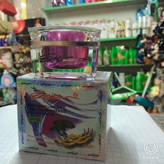 Kem enya đông trùng hạ thảo