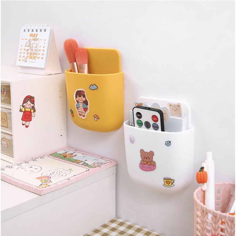 Giá Đựng Điện Thoại Điều Khiển Từ Xa Dính Tường Bàn Học Tiện Lợi