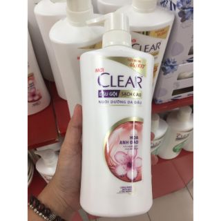 Dầu Gội CLEAR HOA ANH ĐÀO 650ml sạch gàu thơm mát