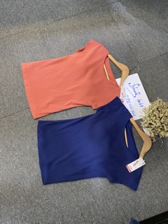 Áo phông kèm bra Uniqlo