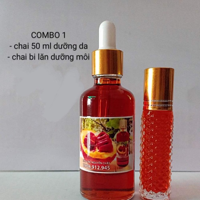 Dầu gấc nguyên chất Combo 1 gồm bi lăn dưỡng môi và chai dưỡng da 50ml