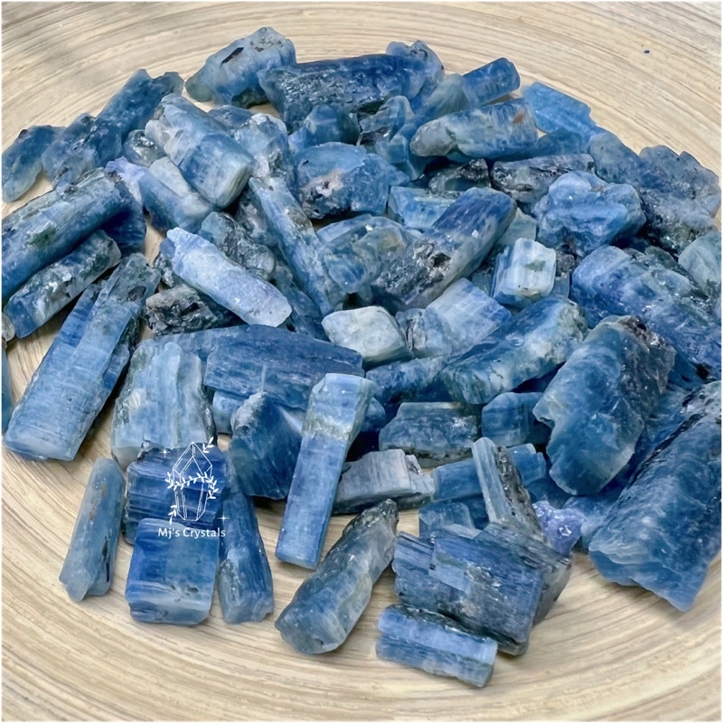 Đ𝘢́ 𝘵𝘩𝘰̂ 𝘒𝘺𝘢𝘯𝘪𝘵𝘦 𝘮𝘢̀𝘶 𝘹𝘢𝘯𝘩 đ𝘦̣𝘱, 𝘴𝘶̛𝘶 𝘵𝘢̂̀𝘮, 𝘭𝘢̀𝘮 𝘩𝘢𝘯𝘥𝘮𝘢𝘥𝘦, 𝘳𝘦𝘪𝘬𝘪, 𝘵𝘩𝘢𝘯𝘩 𝘵𝘢̂̉𝘺, 𝘵𝘩𝘪𝘦̂̀𝘯 đ𝘪̣𝘯𝘩