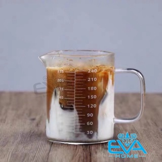 Ly thuỷ tinh chịu nhiệt quai cầm miệng rót có vạch chia đo lường dung tích 240 ml sp979