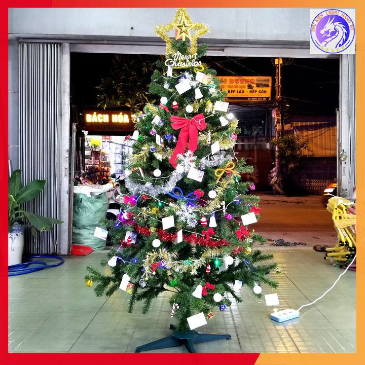 Cây thông noel 1m8 trang trí cây thông giáng sinh đẹp trưng bày ngoài trời phòng khách văn phòng shop quần áo quán cafe