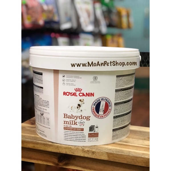 Sữa Royal Canin thùng 2kg (400g x 5 gói) kèm bình