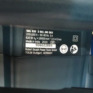 Máy thổi bụi Bosch GBL 620/620W