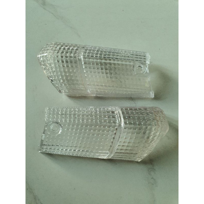 Nắp xi nhan trước trong suốt cho xe dream Thái