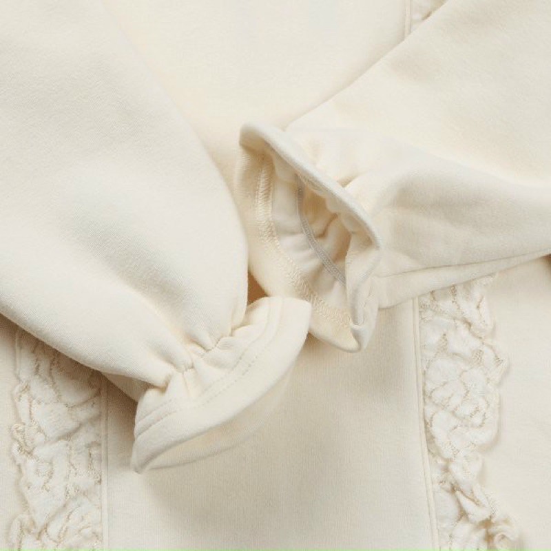 Áo nỉ bông bé gái màu trắng tay ren điệu xuất HQ VNXK