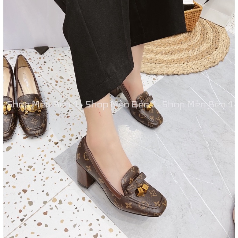 Giày cao gót spsl hoạ tiết đai khoá ngang gót trụ fullbox