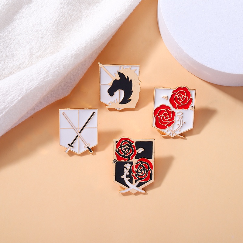 Huy hiệu cài áo QIHE JEWELRY hình anime Attack on Titan trang trí quần áo balo làm quà cho bạn bè