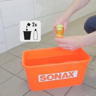 Dung dịch rửa xe Sonax 1000ml .