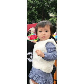 Áo gile lông trắng bé gái 