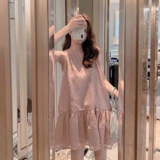 Váy chấm bi hồng