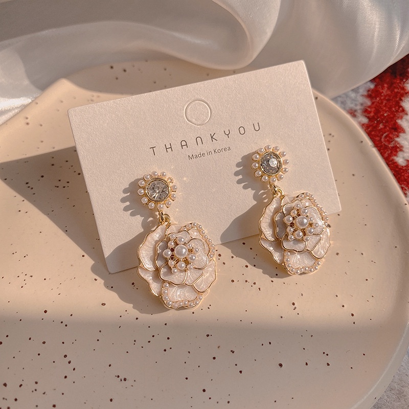 Khuyên Tai Hình Hoa Đính Ngọc Trai Phong Cách Thời Trang Hàn Quốc Mới 2022