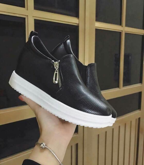 Slip on độn đế khóa