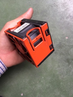 Quạt BL máy chủ dell 12v rất khoẻ đẹp với khung bảo vệ màu cam đỏ hoàn hảo