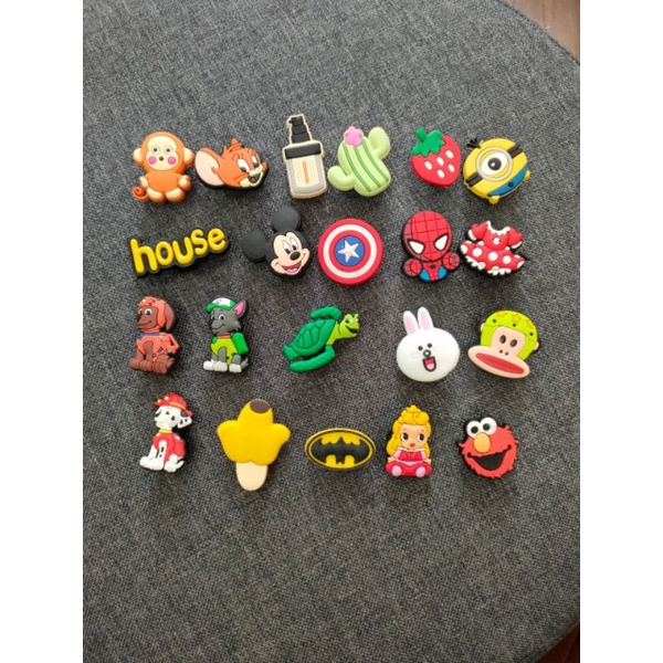 Charm/ Jbbitz/Sticker Cao Su Trang Trí Dép Sục Crocs Cho Bé Trai Gái Các Hình Đáng Yêu (Ngẫu Nhiên)