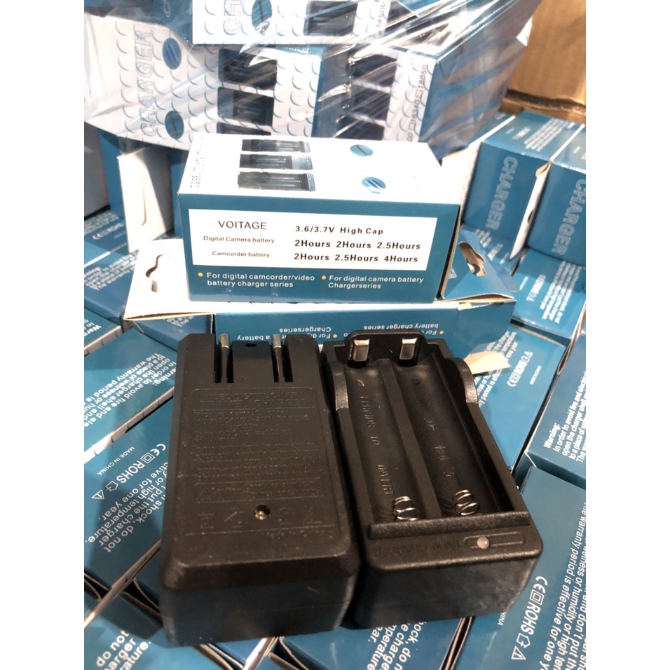 Sạc pin 18560, nhỏ gọn, dễ sử dụng