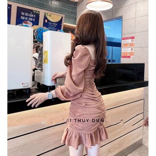 Đầm body đuôi cá cổ thuyền