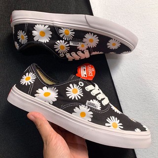 Giày vans nữ hoa cúc họa mi
