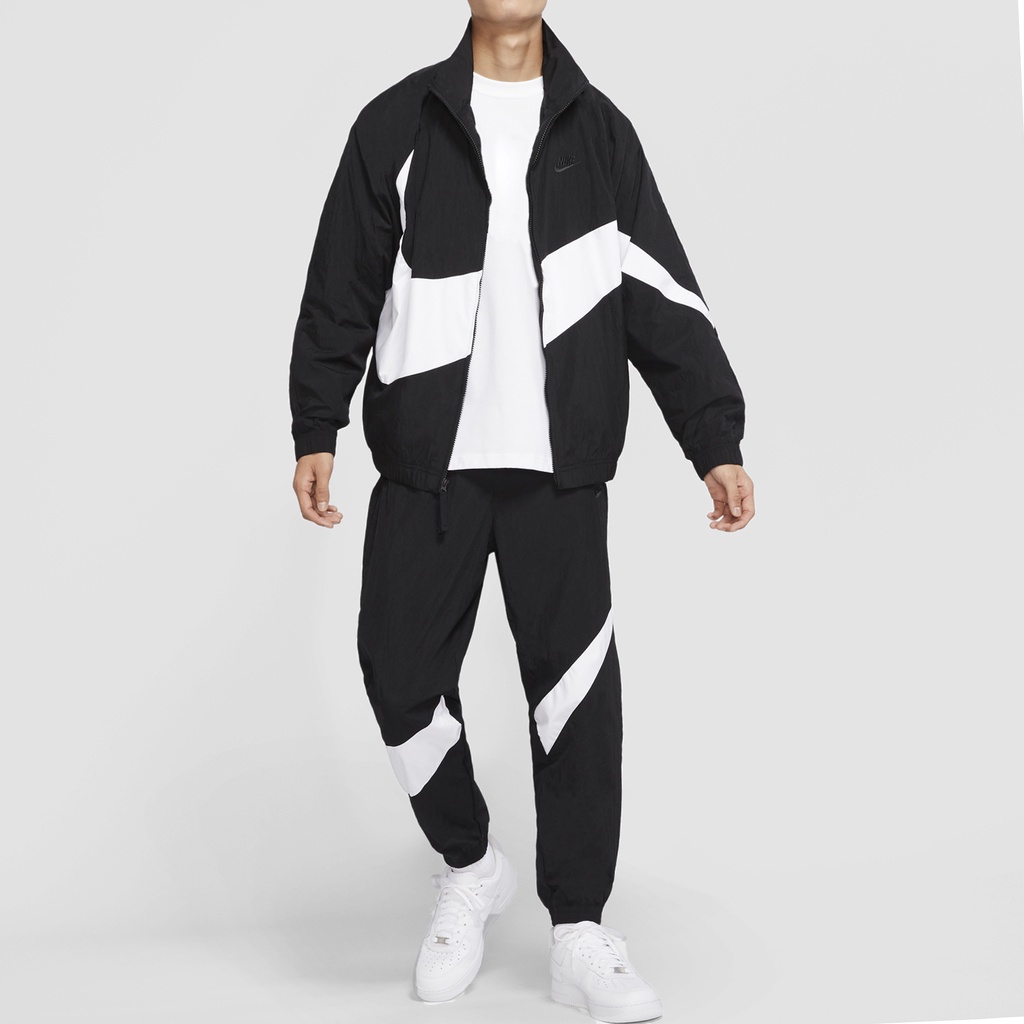 ÁO KHOÁC NIKE SWOOSH WOVEN - ĐEN/ TRẮNG