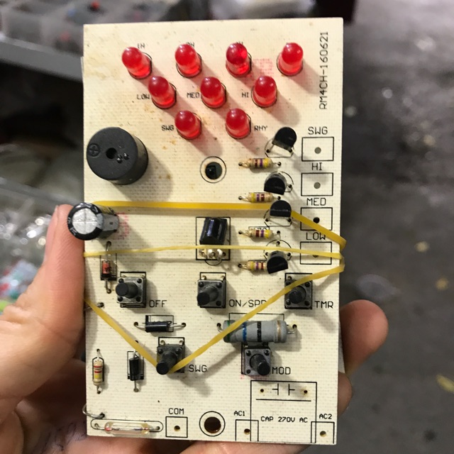 Bo quạt vinawind treo tường