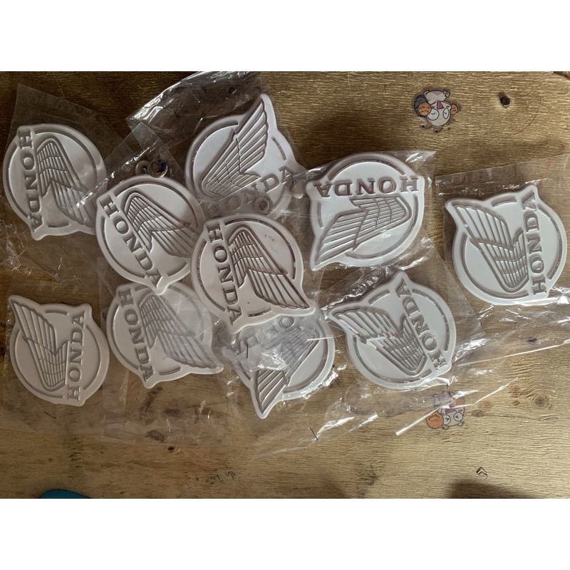 logo cánh chim gắn yếm (bửng) xe cub nhật