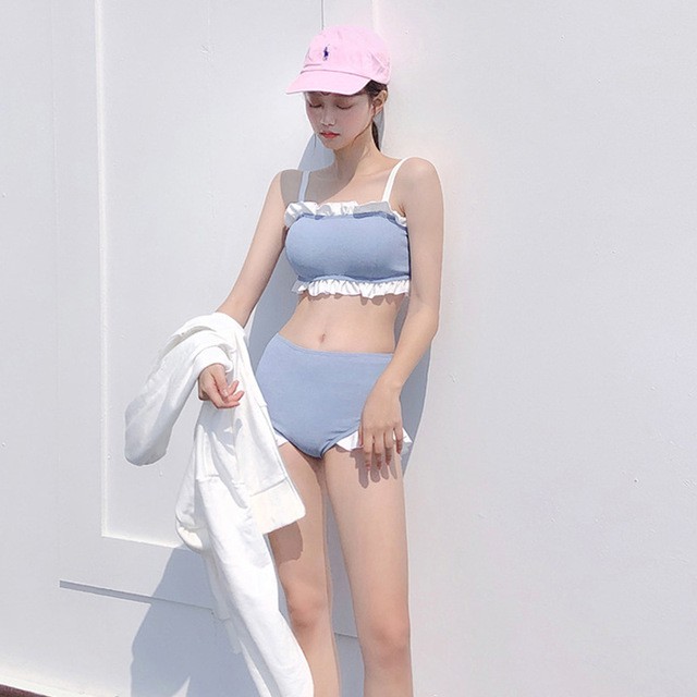Bikini yếm xanh ngọc viền bèo dễ thương (kèm hình thật)