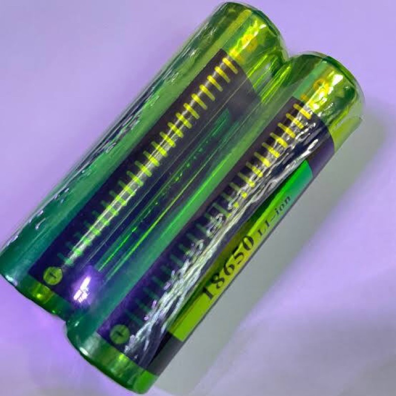 Pin sạc Lithium ion 18650  màu xanh lá. Hãng Akasha