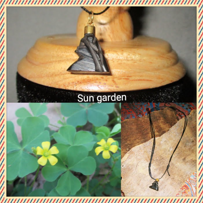 DÂY CHUYỀN GỖ MUN HÌNH NHÂN ĐỘC ĐÁO DC6